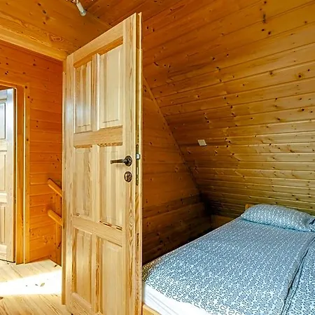 Orman Evi Z Klimatem Junoszyno